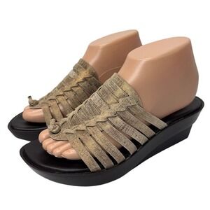 Donald Pliner Cissy Womens 7.5M Gold Bronze Metallic Huarache Wedge Slide Sandal
